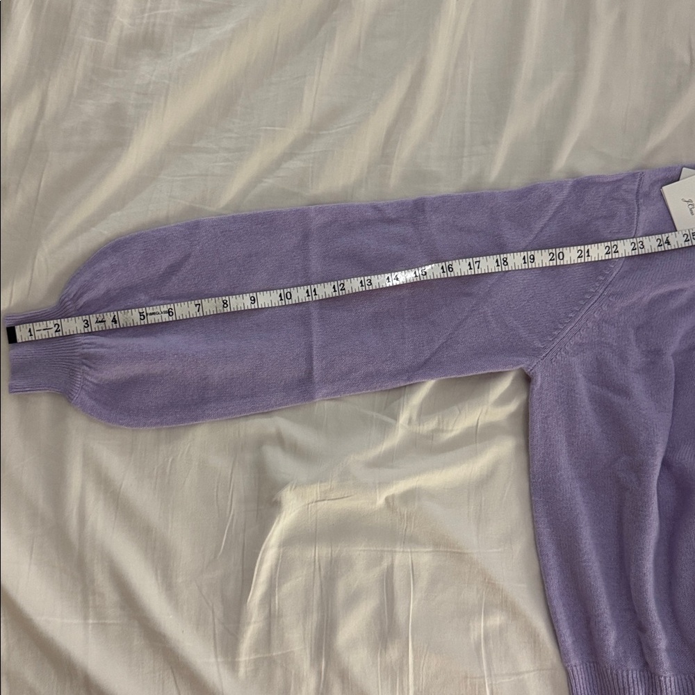 NWT Demylee x J. Crew Lilac Balloon Sleeve 100% Cashmere Sweater Size Small - Picture 7 of 7